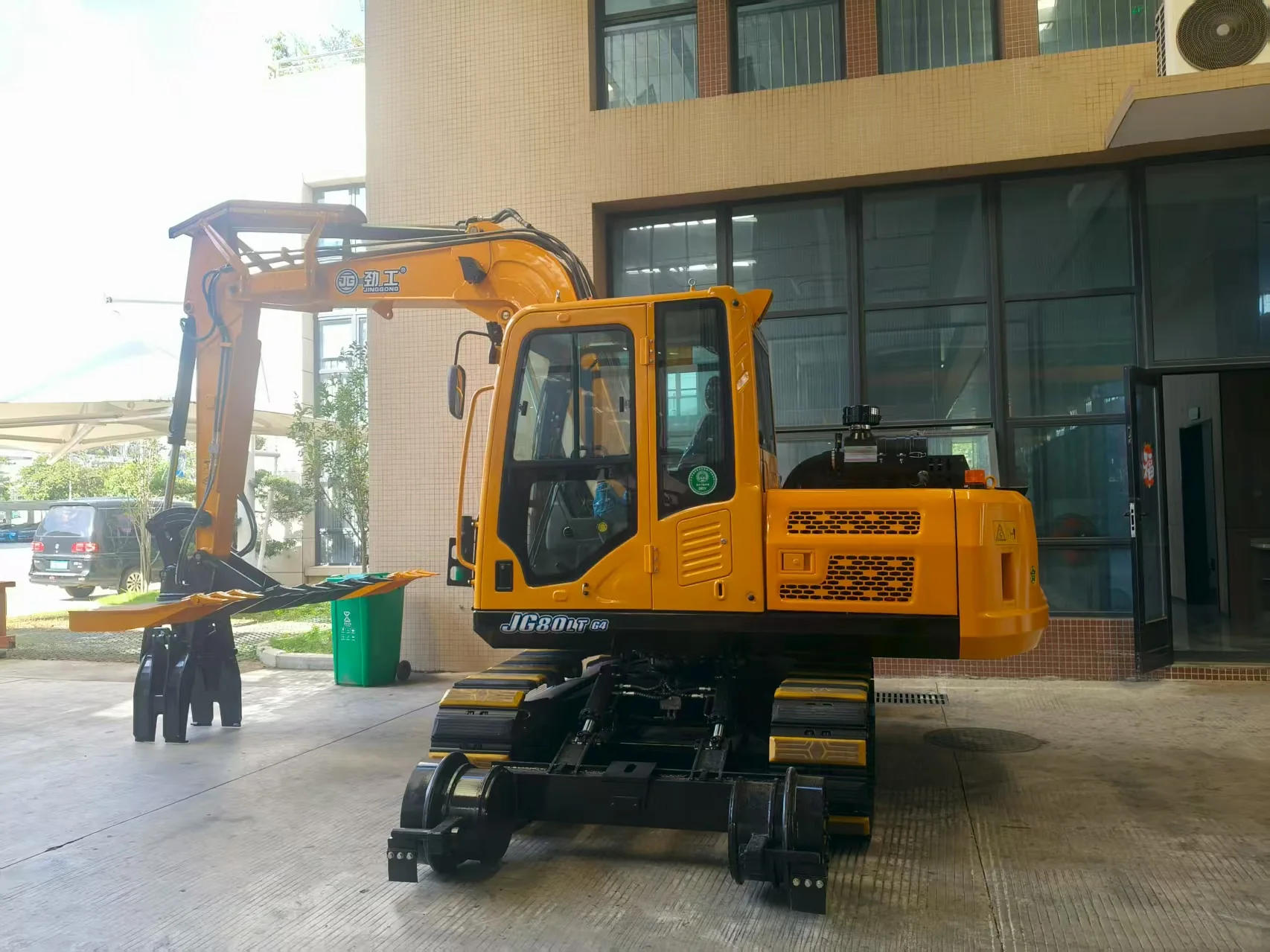 JG80LT-G4 crawler railway material handler from Jinggong