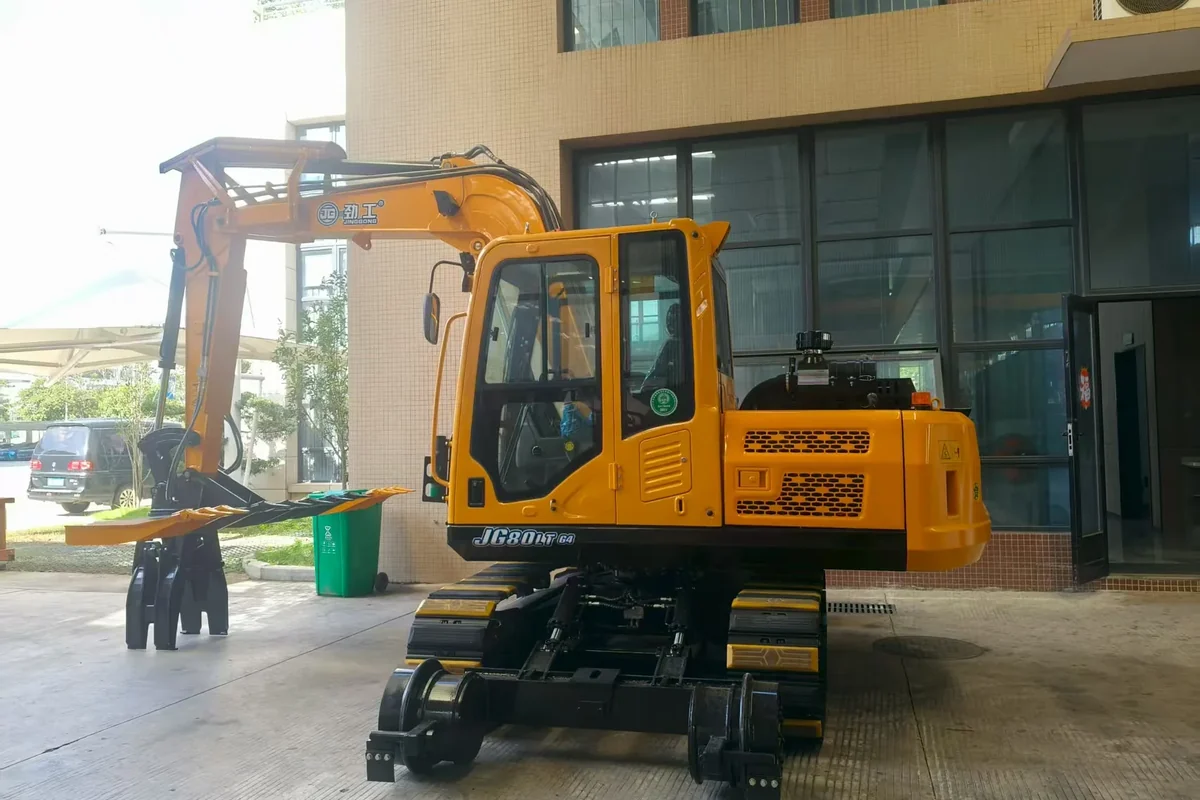 Railway maintenance equipment manufacturer